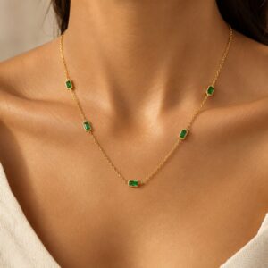 Luxurious Green Cubic Zirconia Necklace and Bracelet